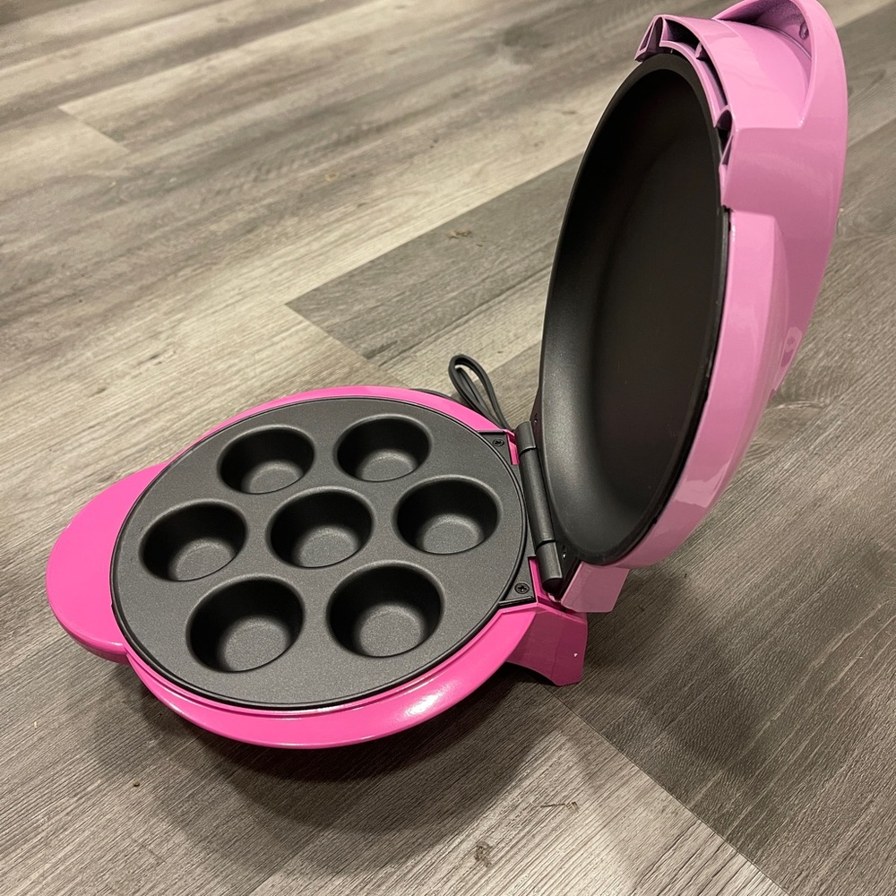 Pink Non-Stick Cake Pop Maker